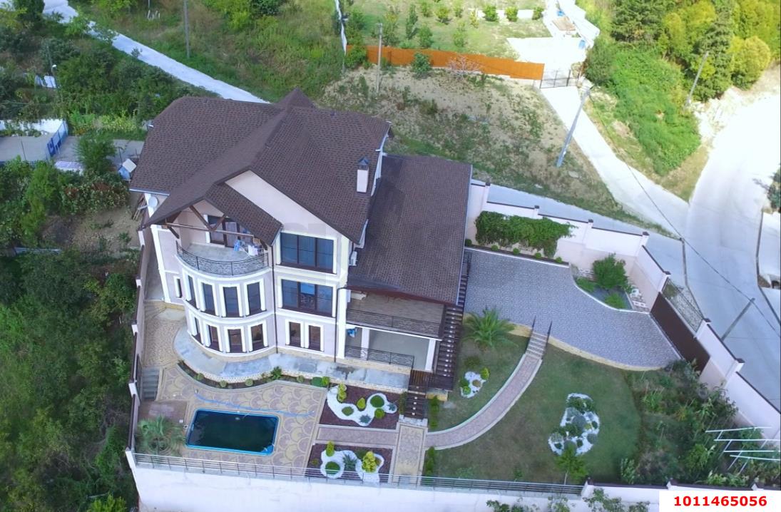 Фото №2: Дом 384 м² + 10 сот. - Сочи, р. Адлерский, ул. Ворошиловградская, 252/2