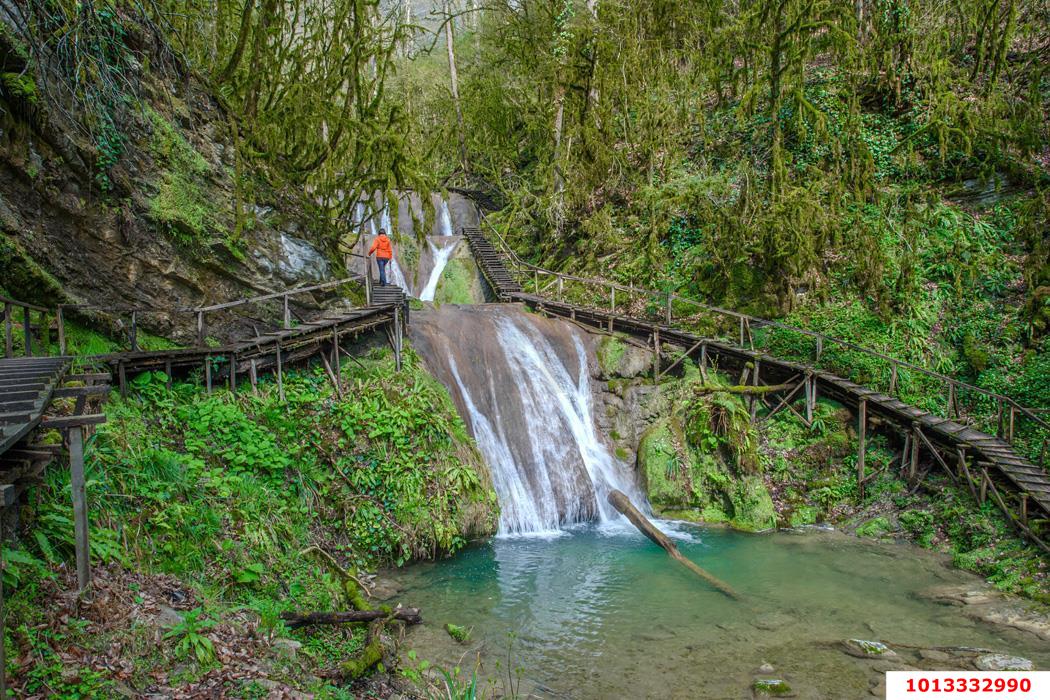 Фото №1: Земельный участок 7 сот. - Сочи, Лазаревский, мкр. Головинка, ул. Торговая, 27