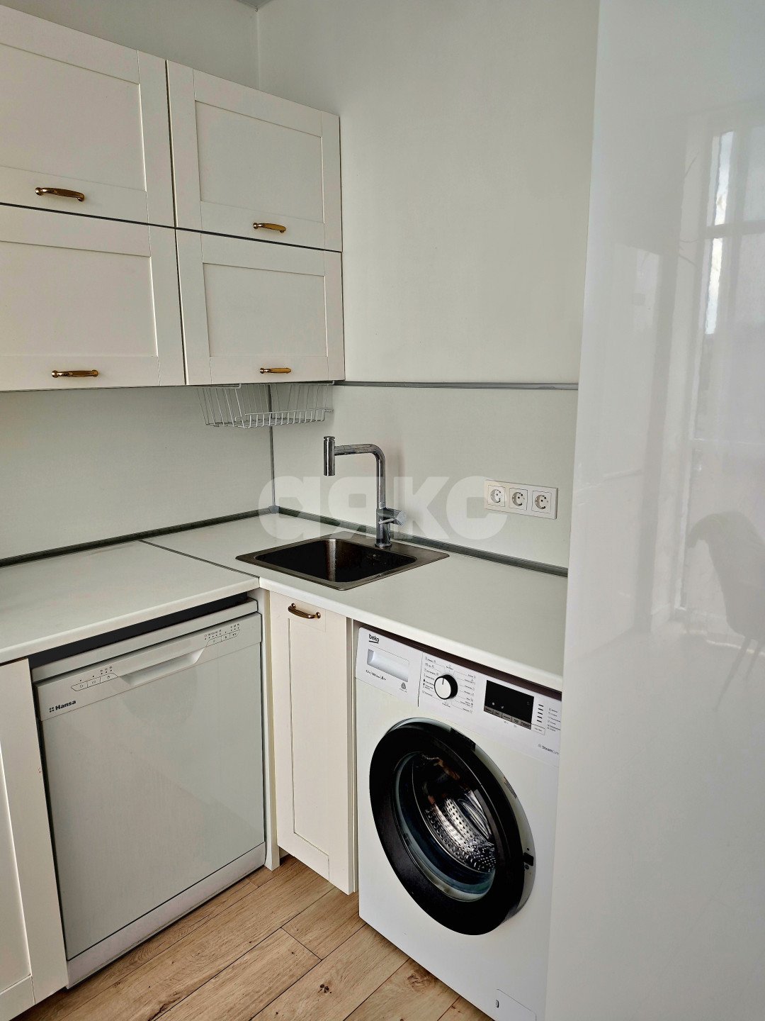 Фото №5: 3-комнатная квартира 54 м² - Сочи, Адлерский, Адлер, мкр. Голубые Дали, ул. Гастелло, 27Б