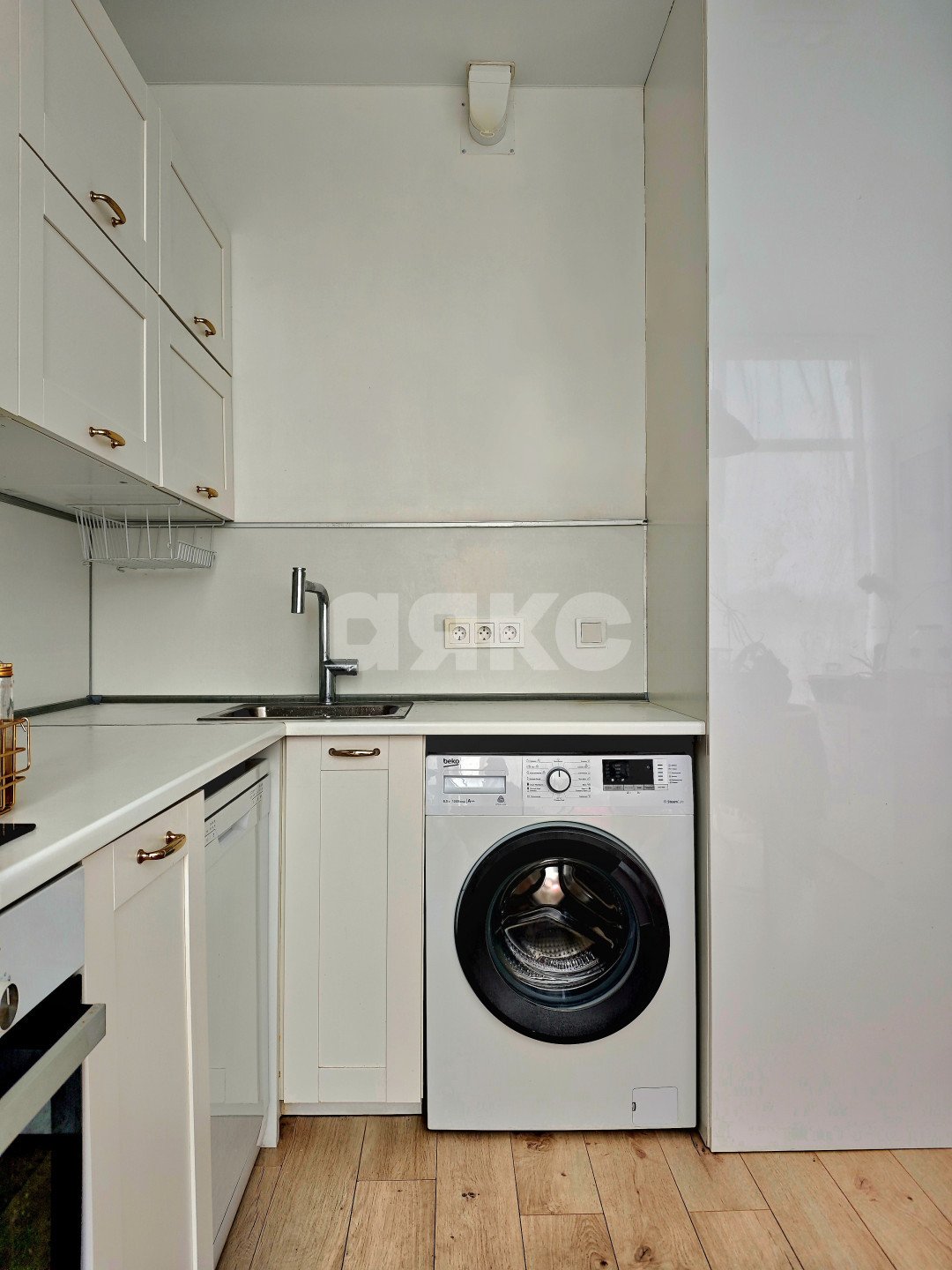 Фото №3: 3-комнатная квартира 54 м² - Сочи, Адлерский, Адлер, мкр. Голубые Дали, ул. Гастелло, 27Б