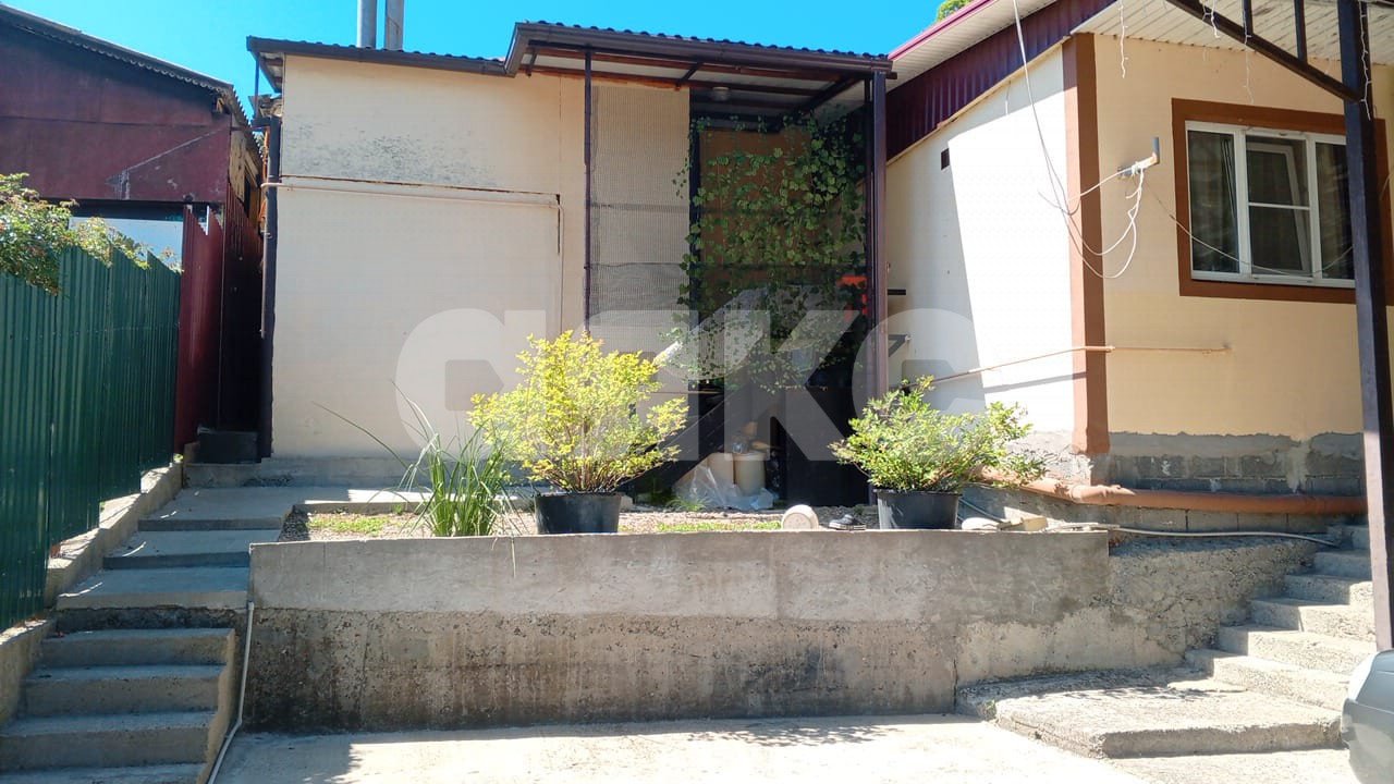 Фото №3: Дом 98 м² + 13 сот. - Горное Лоо, р. Лазаревский, ул. Лооская, 47