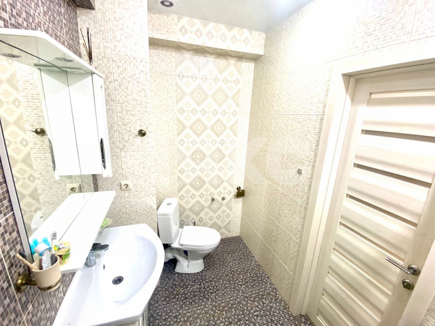 Фото №7: 1-комнатная квартира 37 м² - Сочи, Приморье, р. Хостинский, пр-кт Курортный, 96/4