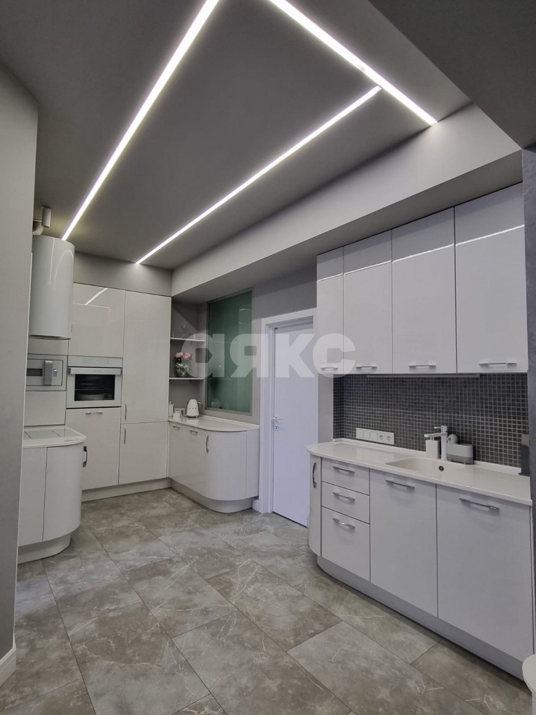 Фото №10: 3-комнатная квартира 81 м² - Сочи, Хостинский, мкр. Яна Фабрициуса, ул. Яна Фабрициуса, 2/28А