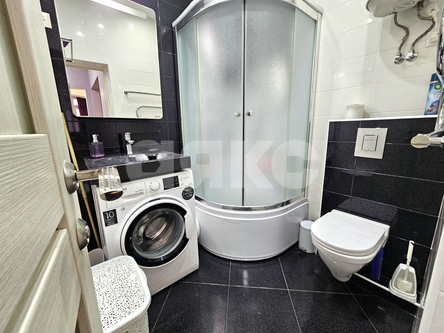 Фото №10: 1-комнатная квартира 46 м² - Сочи, Хостинский, мкр. Светлана, ул. Грибоедова, 10Б