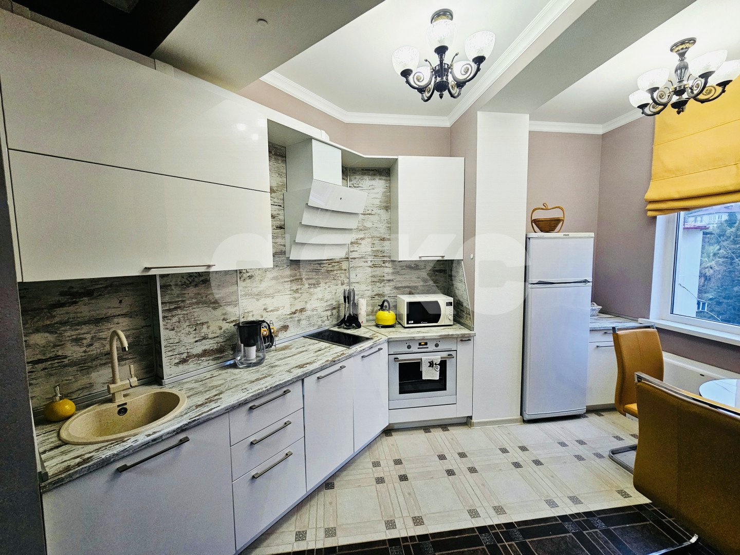 Фото №2: 1-комнатная квартира 46 м² - Сочи, Хостинский, мкр. Светлана, ул. Грибоедова, 10Б