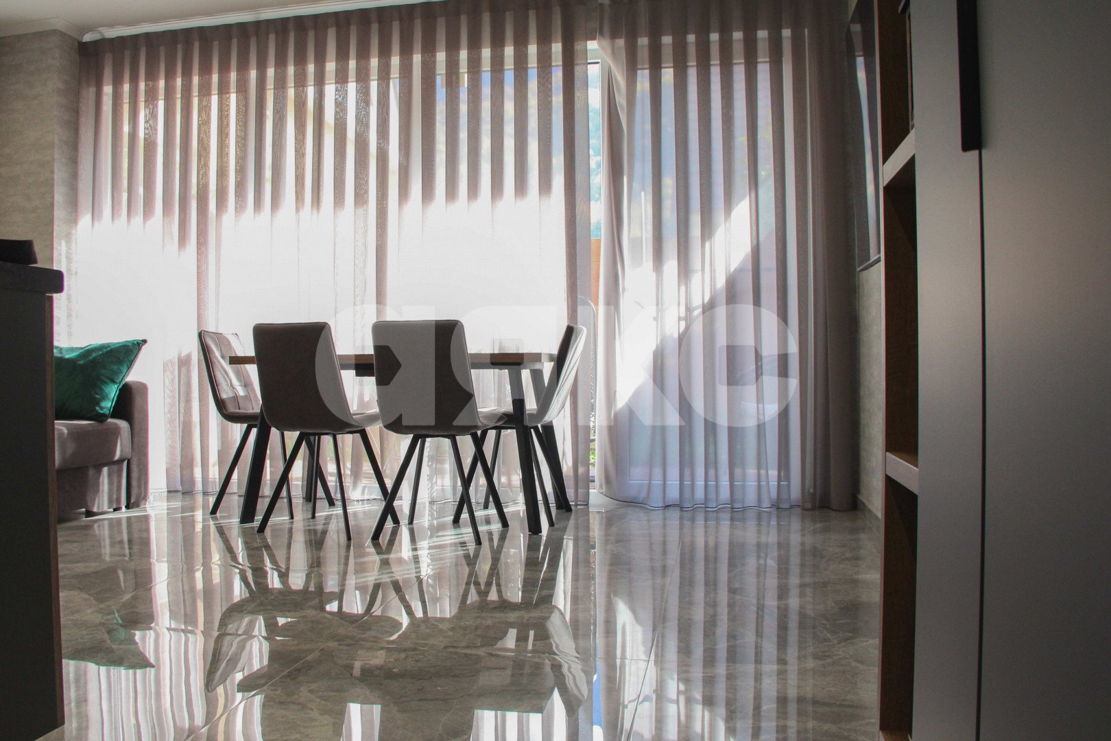 Фото №1: Часть дома 216 м² + 1.7 сот. - Красная Поляна, мкр. курорт Красная Поляна, ул. Защитников Кавказа, 80