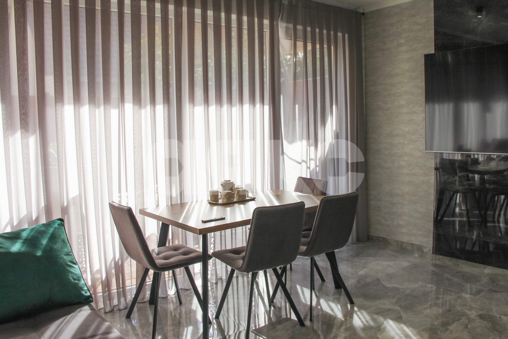 Фото №6: Часть дома 216 м² + 1.7 сот. - Красная Поляна, мкр. курорт Красная Поляна, ул. Защитников Кавказа, 80