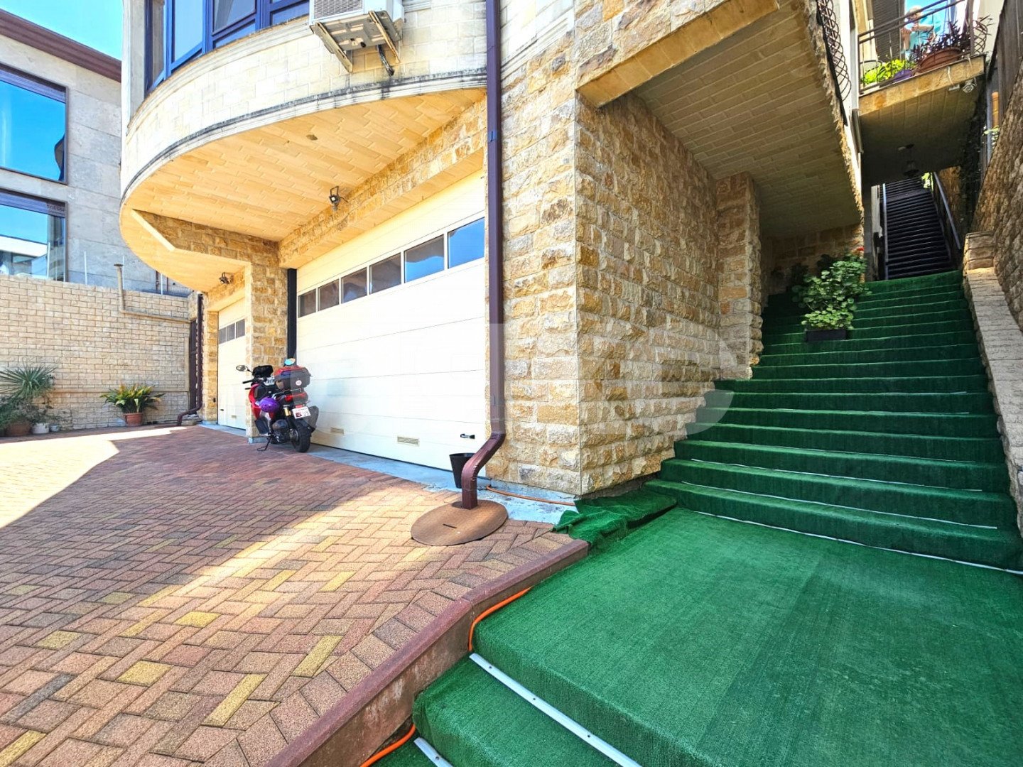 Фото №25: Апартаменты 34 м² - Сочи, Центральный, мкр. Завокзальный, ул. Красная, 34Ж