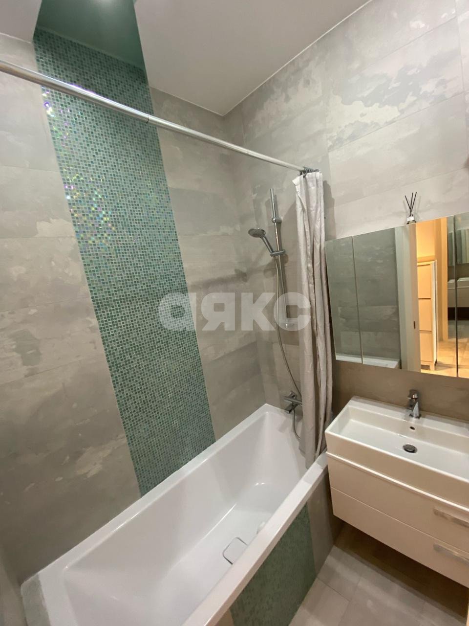 Фото №27: 2-комнатная квартира 43 м² - Сочи, р. Центральный, ул. Роз, 115/1