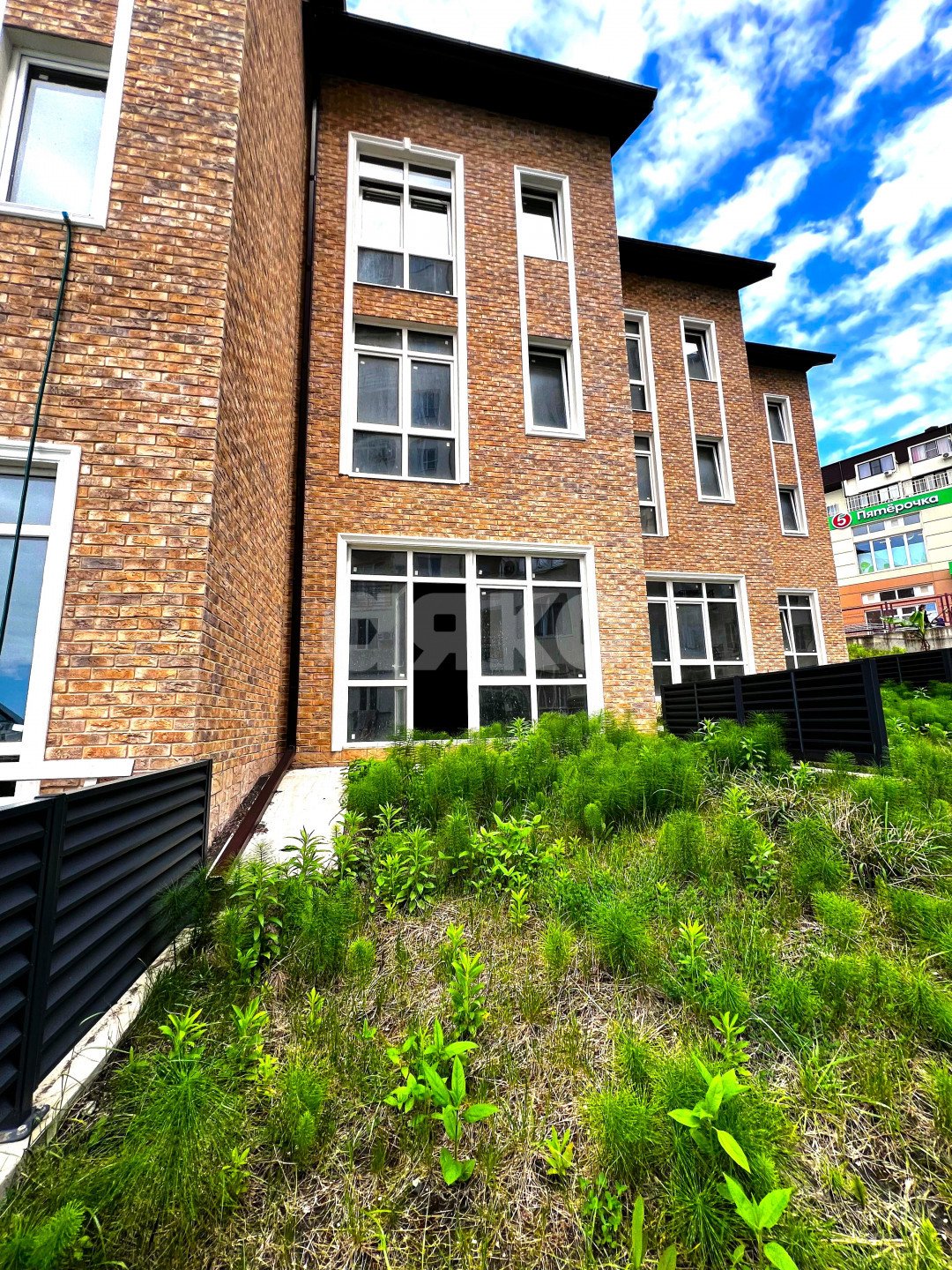 Фото №3: Таунхаус 112 м² + 2 сот. - Сочи, Адлерский, ж/р Адлер, ул. Верхнеизвестинская, 24Е