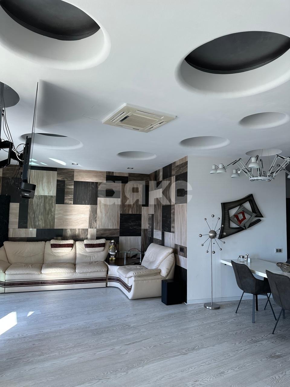 Фото №4: 4-комнатная квартира 150 м² - Сочи, Хостинский, мкр. Светлана, пр-кт Пушкина, 6