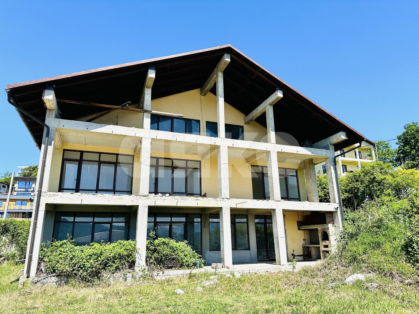 Фото №2: Дом 502 м² + 15 сот. - Красная Воля, р. Адлерский, ул. Алычовая