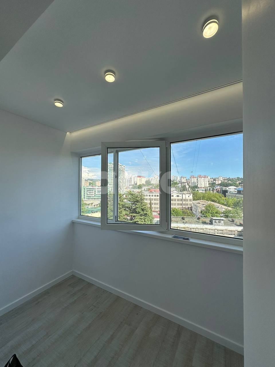 Фото №3: 2-комнатная квартира 60 м² - Сочи, р. Центральный, ул. Северная, 16