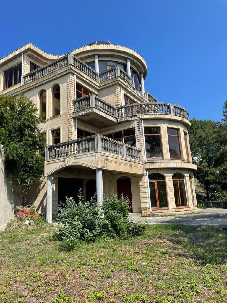 Фото №1: Дом 699 м² + 8.72 сот. - Сочи, Центральный, мкр. Мамайка, ул. Целинная, 28/11