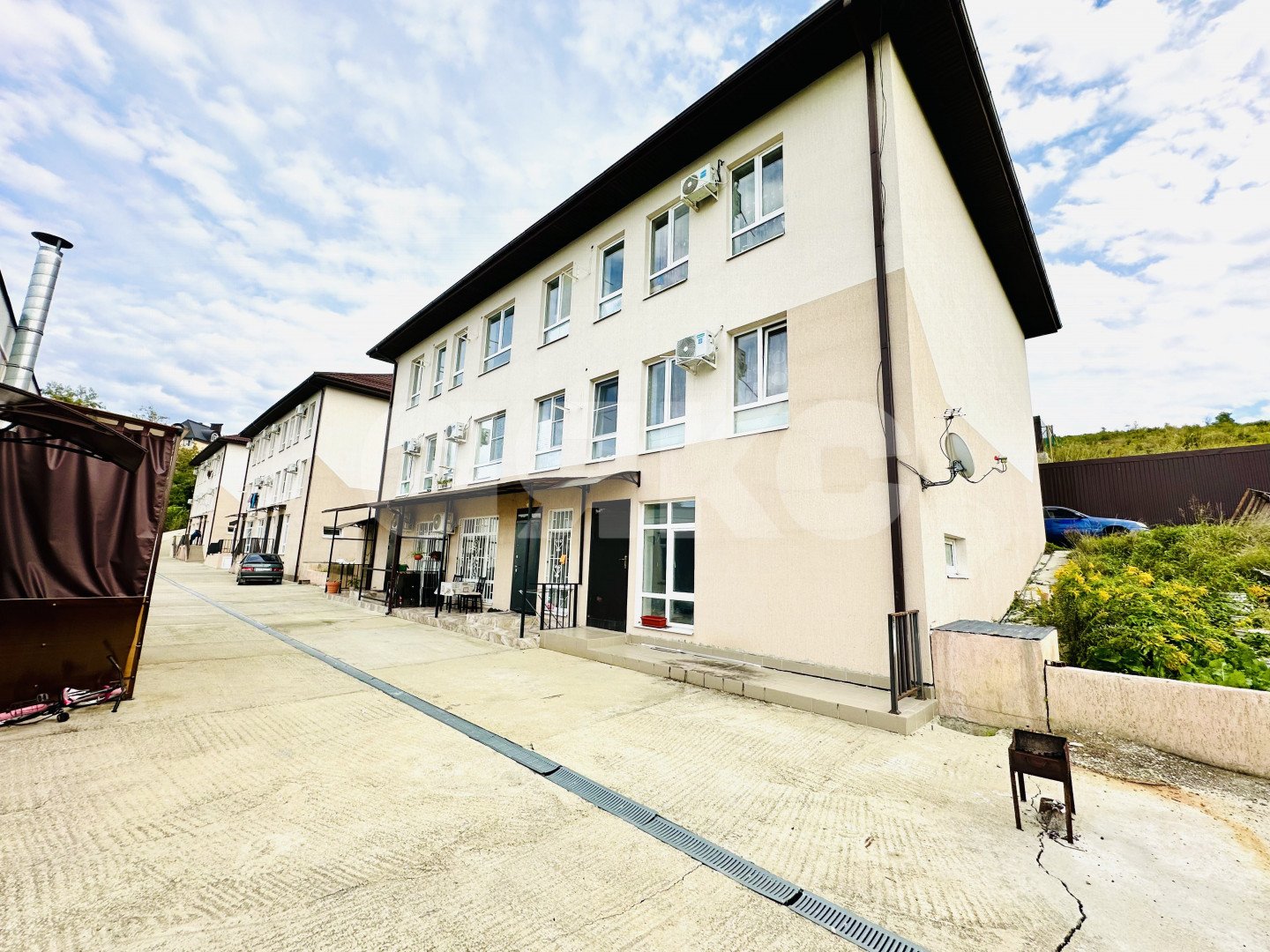 Фото №1: 2-комнатная квартира 62 м² - Раздольное, р. Хостинский, ул. Изобильная, 30В/2