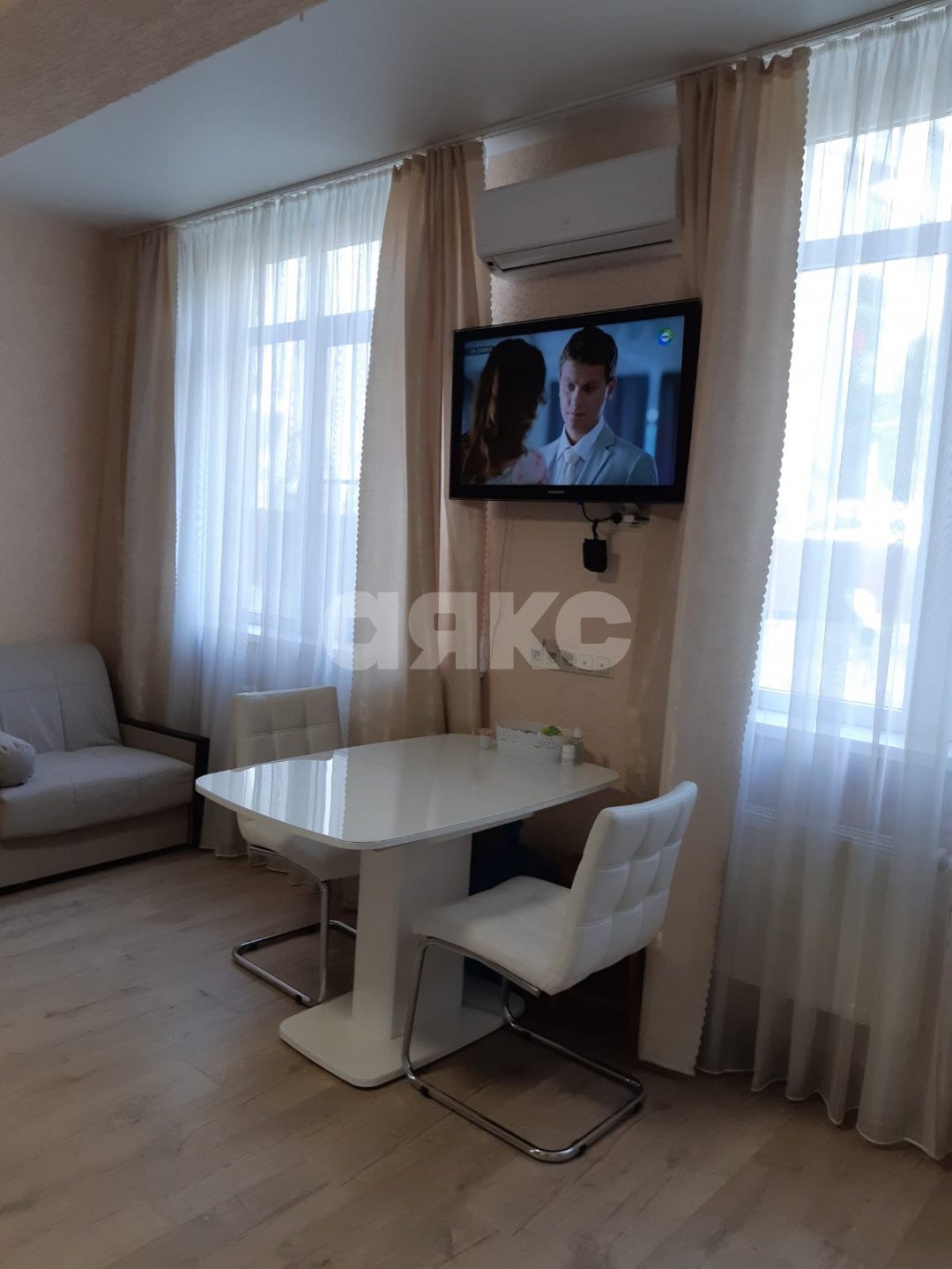 Фото №1: Студия 36 м² - Сочи, Мамайка, р. Центральный, ул. Фадеева, 32