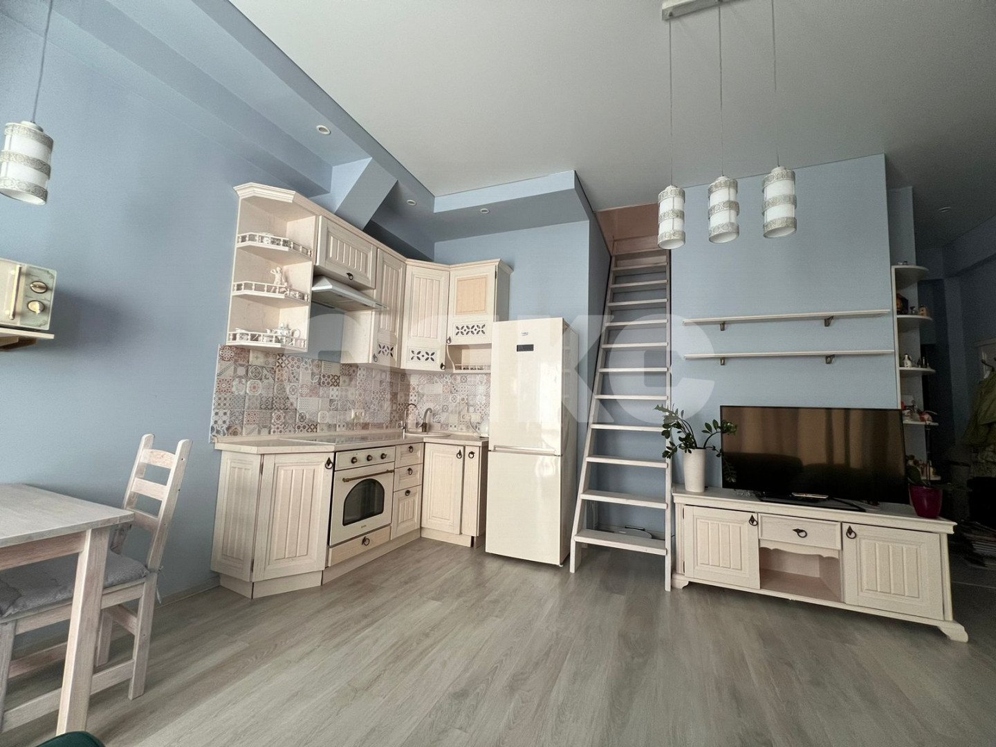 Фото №9: Студия 42 м² - Сочи, Адлерский, ж/р Адлер, ул. Троицкая, 33