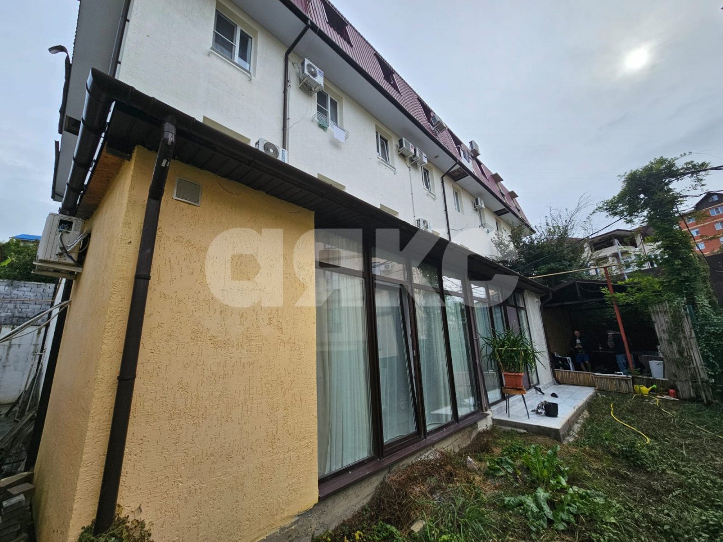 Фото №13: 2-комнатная квартира 50 м² - Сочи, Хостинский, мкр. Соболевка, ул. Молодогвардейская, 2/5В