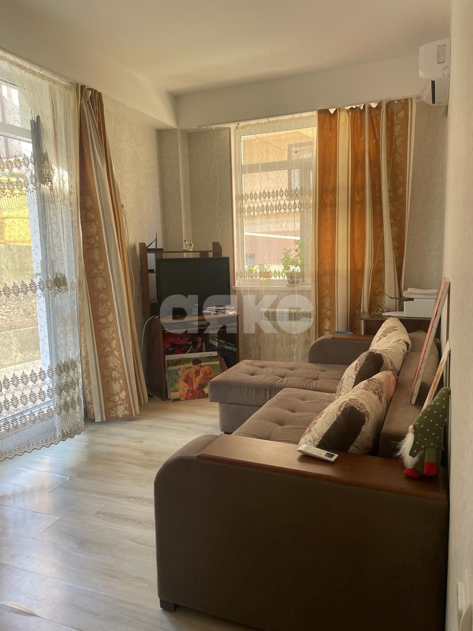 Фото №2: 2-комнатная квартира 41 м² - Сочи, Хостинский, мкр. Соболевка, ул. Молодогвардейская, 2/6А