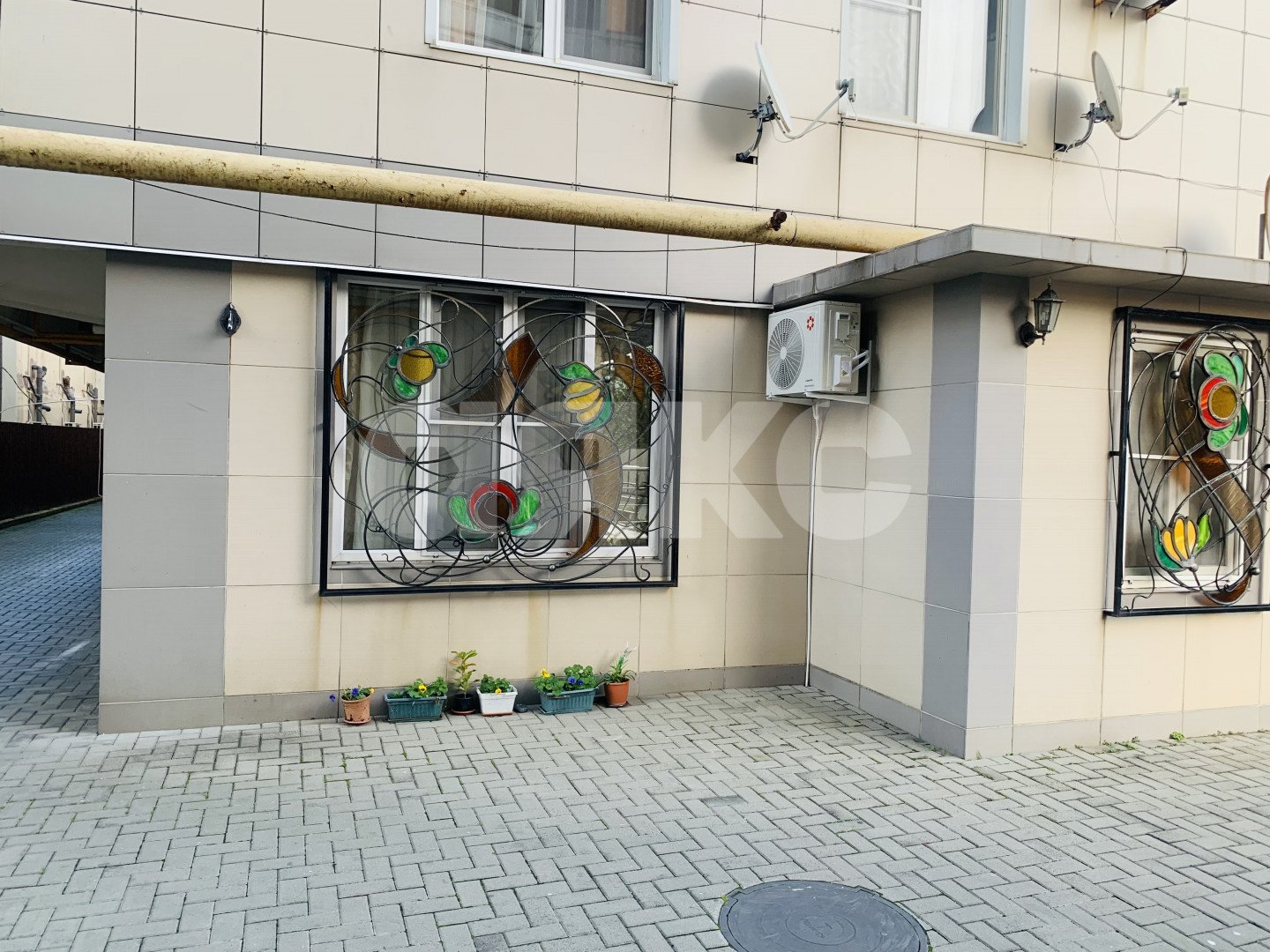 Фото №11: 2-комнатная квартира 51 м² - Сочи, Адлерский, Центральный, ж/р Адлер, ул. 8 Марта, 11