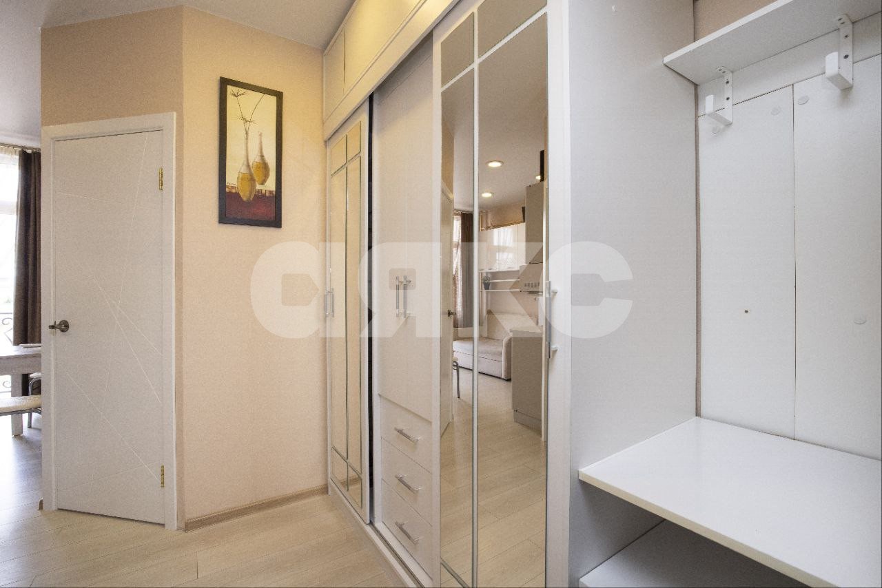 Фото №3: 1-комнатная квартира 28 м² - Сочи, Адлерский, Центральный, ж/р Адлер, ул. Лескова, 25