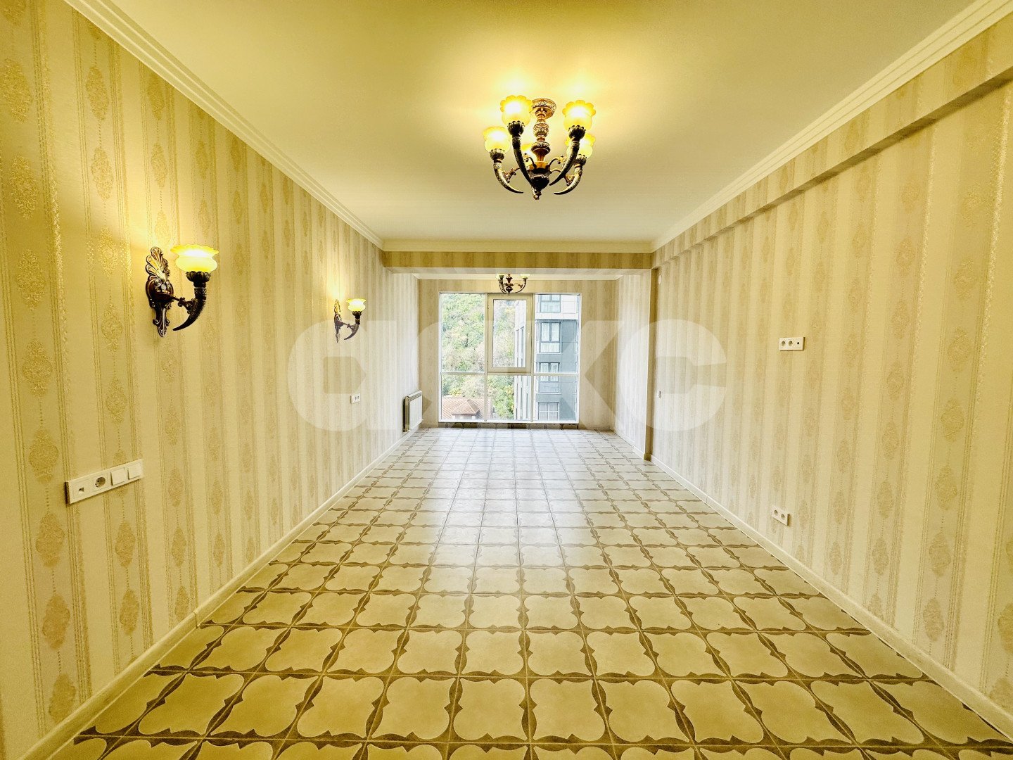 Фото №1: Студия 40 м² - Сочи, Хостинский, мкр. Бытха, ул. Коммунальная, 41Б