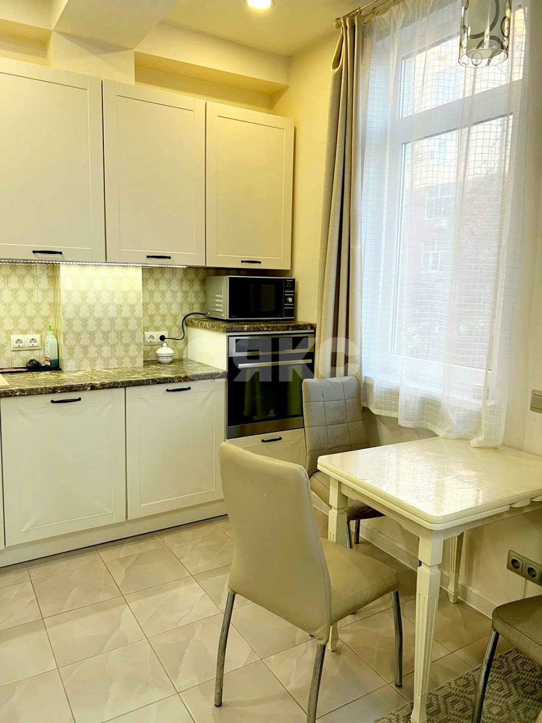 Фото №11: 2-комнатная квартира 43 м² - Сочи, Адлерский, Энергетик-Изумруд, ж/р Адлер, ул. Изумрудная, 40/7