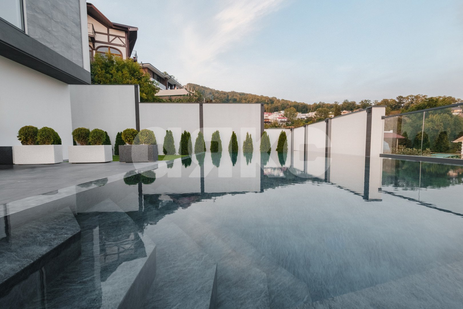 Фото №4: Дом 330 м² + 6.7 сот. - Сочи, Хостинский, ж/р Хоста, ул. Ручей Видный