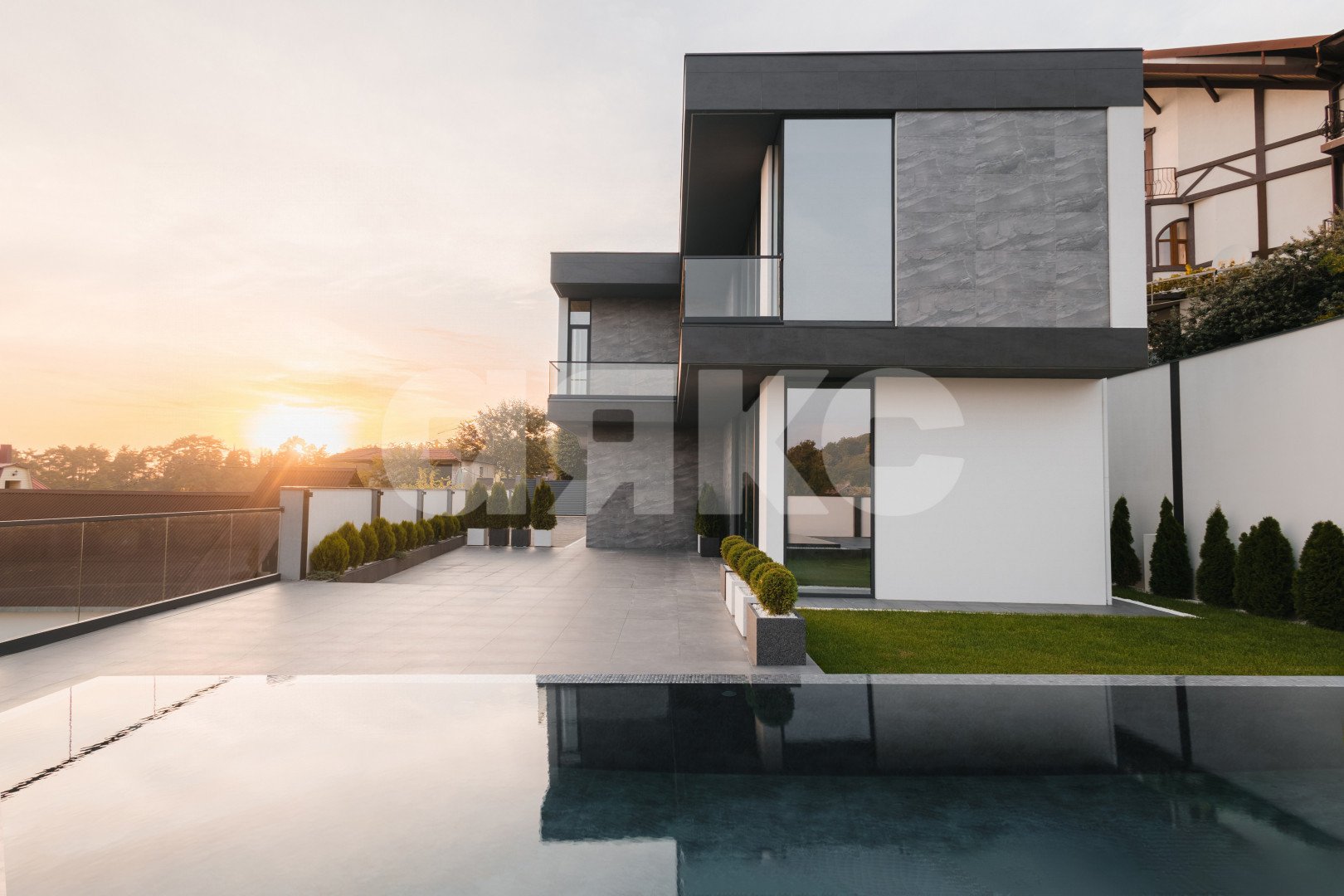 Фото №2: Дом 330 м² + 6.7 сот. - Сочи, Хостинский, ж/р Хоста, ул. Ручей Видный