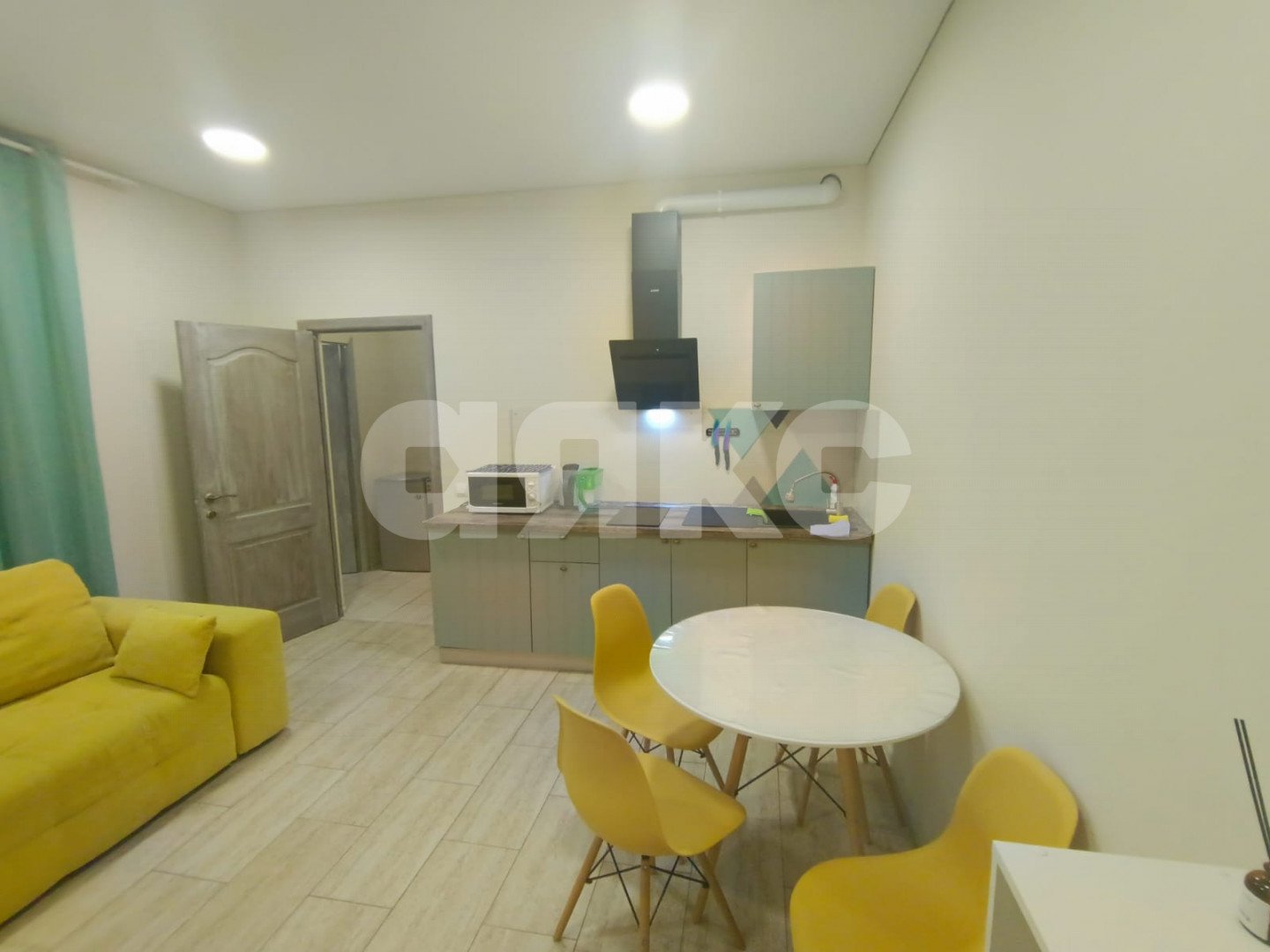 Фото №1: Апартаменты 35 м² - Сочи, Центральный, мкр. Завокзальный, ул. Красная, 34Ж