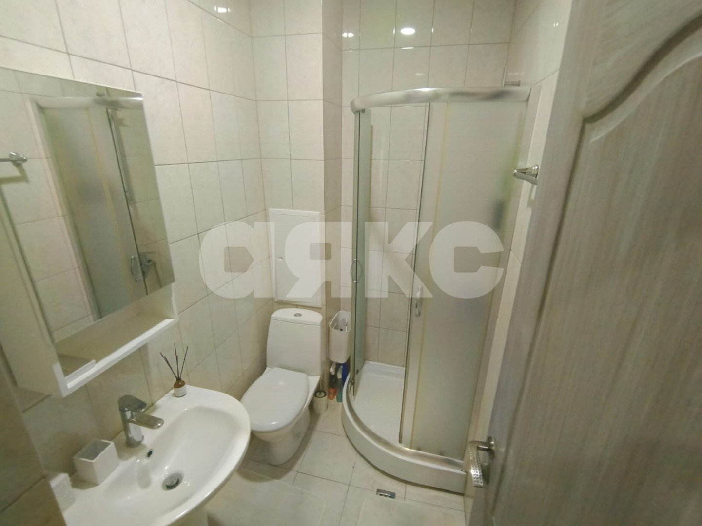 Фото №10: Апартаменты 35 м² - Сочи, Центральный, мкр. Завокзальный, ул. Красная, 34Ж