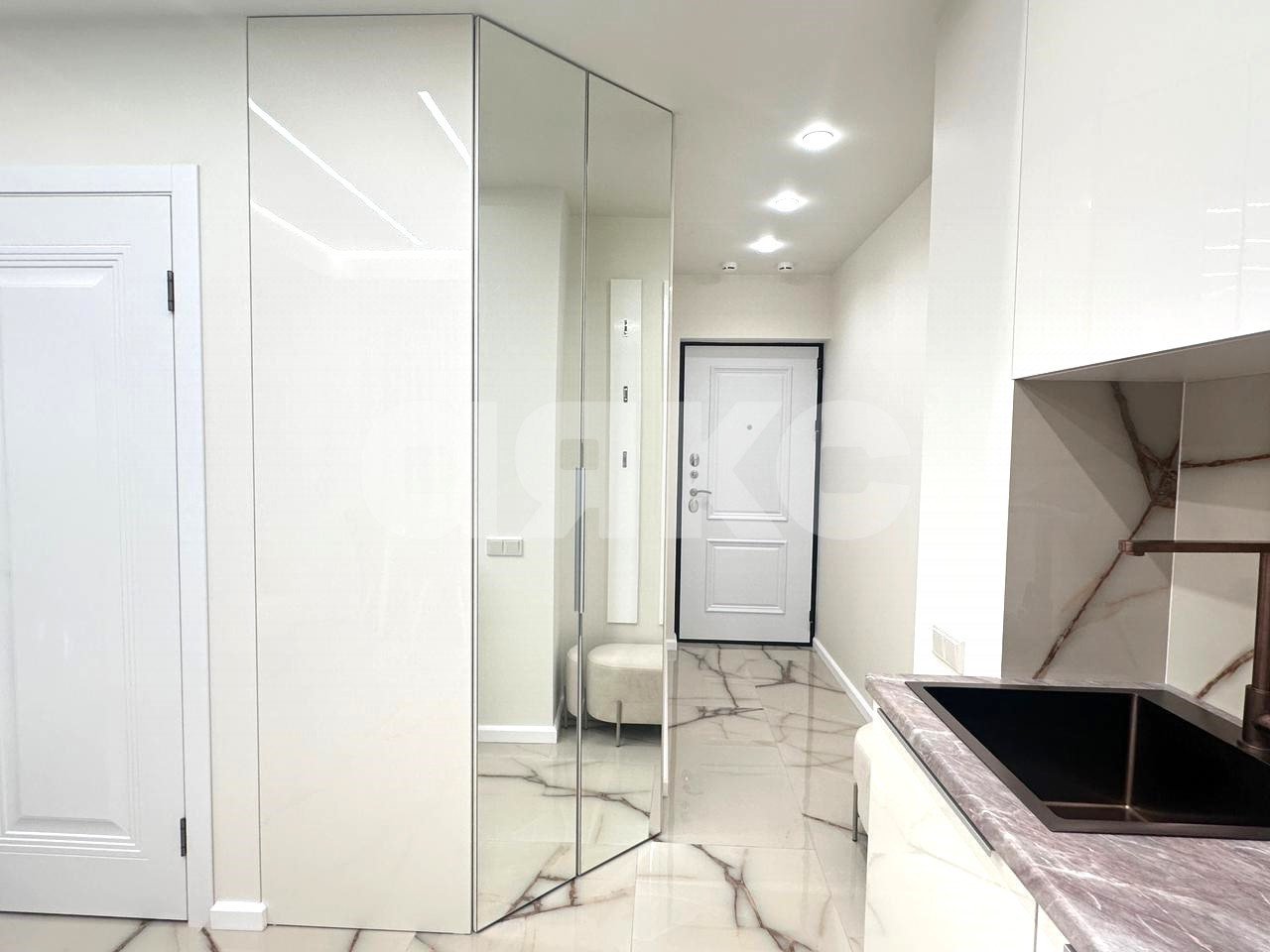 Фото №6: 1-комнатная квартира 39 м² - Сочи, Центральный, Донская, мкр. жилой комплекс Новая Заря, ул. Донская, 108А