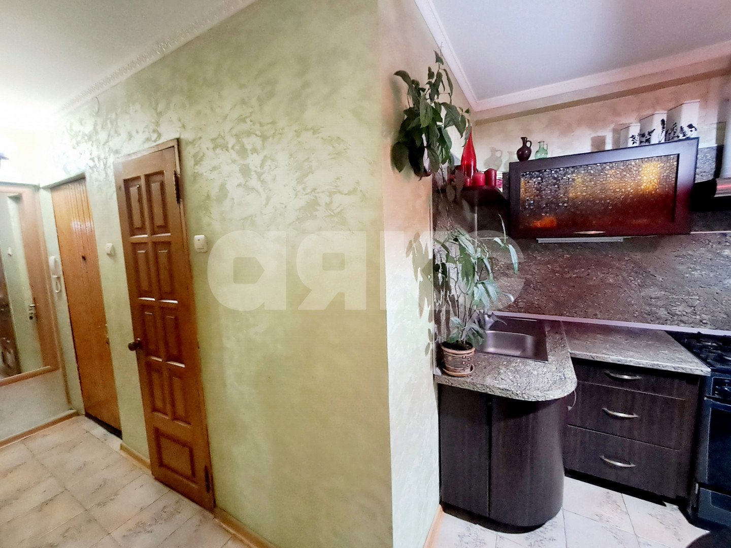 Фото №4: 2-комнатная квартира 30 м² - Сочи, Адлерский, Черёмушки, ж/р Адлер, ул. Революции, 16А