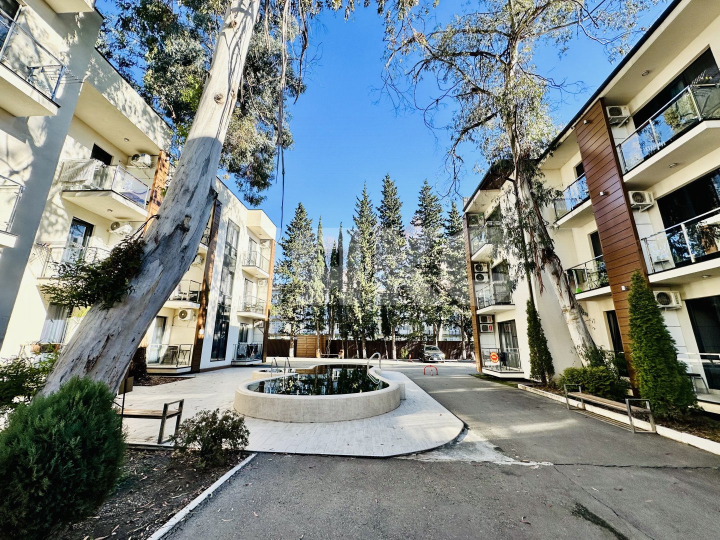 Фото №1: Апартаменты 26 м² - Сочи, Адлерский, Адлер, Курортный Городок, мкр. жилой комплекс Мадрид Парк-2, ул. Ленина, 219А/1