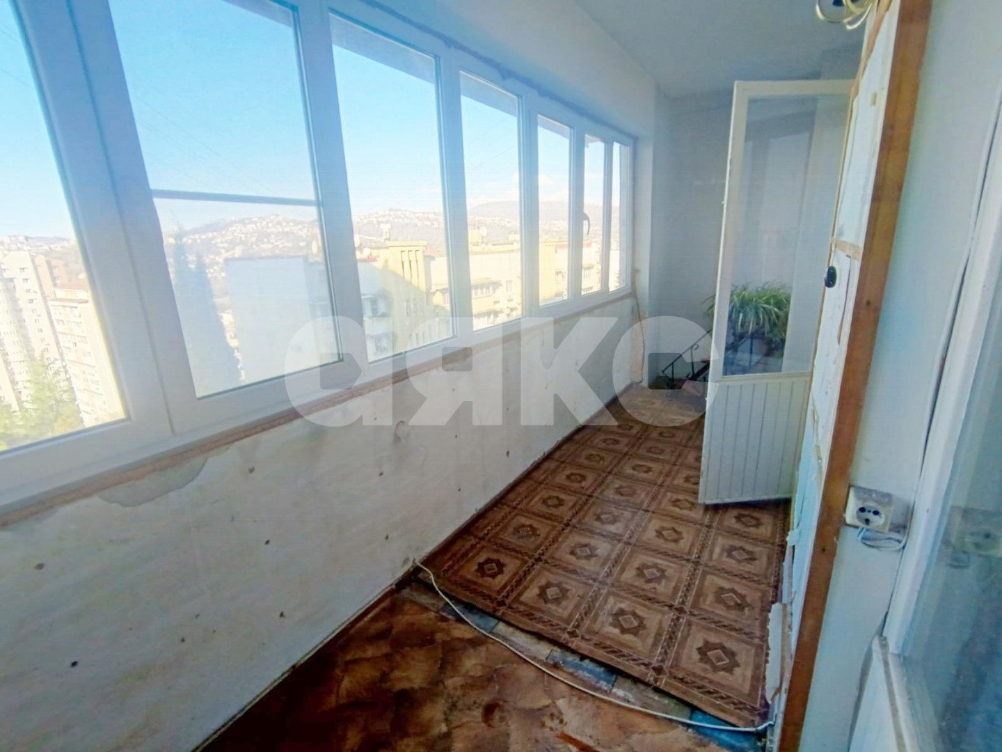 Фото №2: 2-комнатная квартира 47 м² - Сочи, Центральный, мкр. Заречный, ул. Макаренко, 29