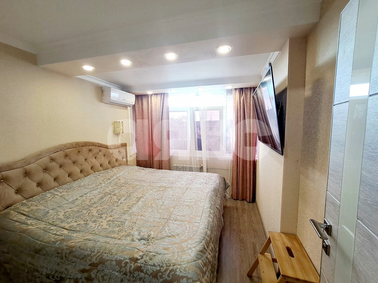 Фото №2: 2-комнатная квартира 72 м² - Сочи, Адлерский, Голубые Дали, ж/р Адлер, ул. Голубые Дали, 2