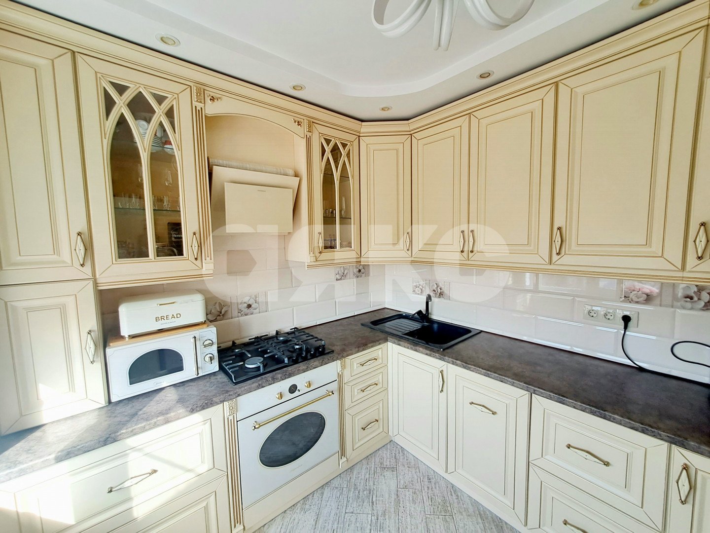 Фото №9: 2-комнатная квартира 72 м² - Сочи, Адлерский, Голубые Дали, ж/р Адлер, ул. Голубые Дали, 2