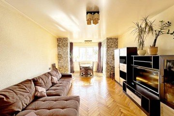 Фото №4: 3-комнатная квартира 82 м² - Сочи, мкр. Гагарина, ул. Красноармейская, 13Б