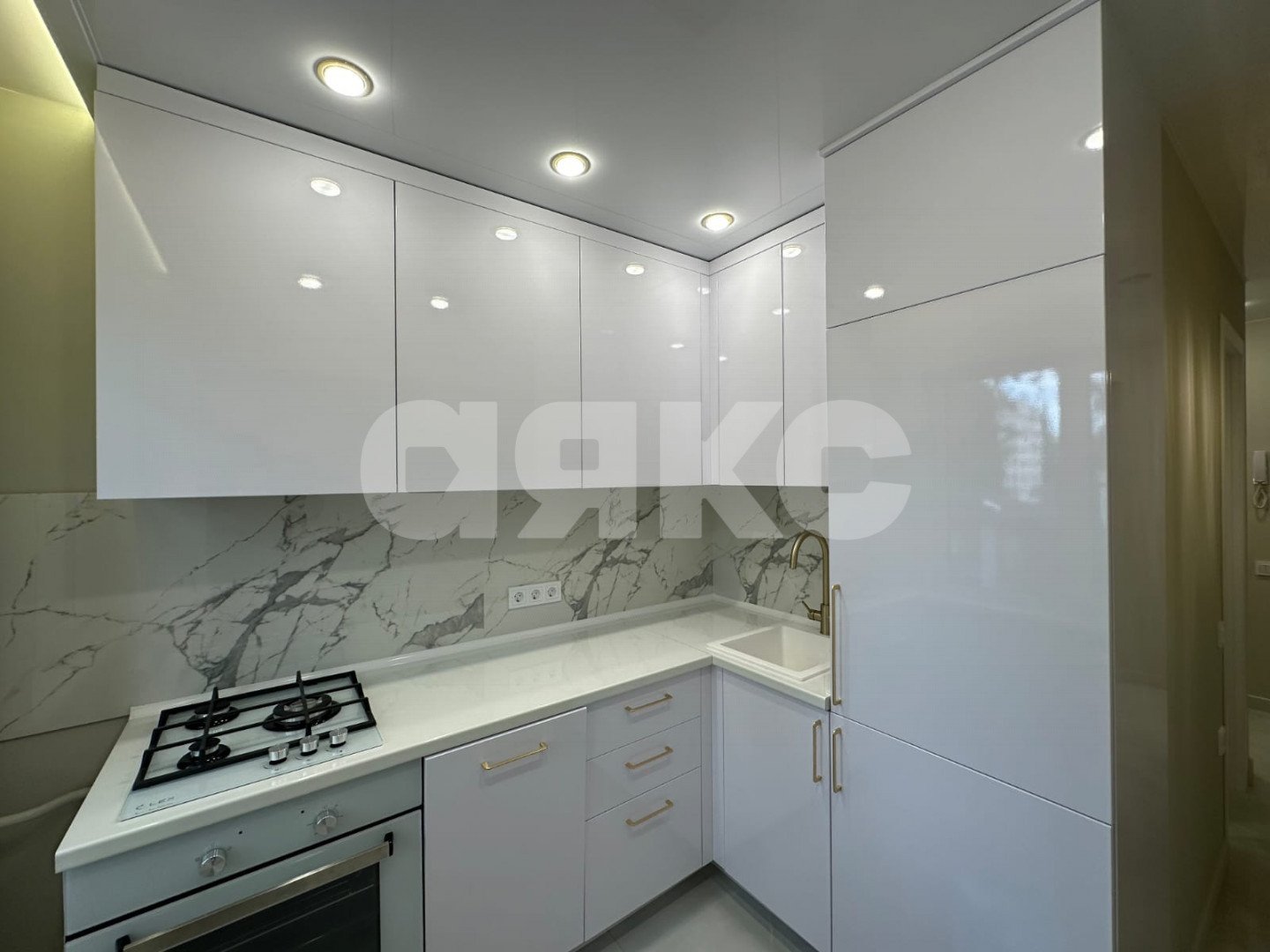 Фото №3: 2-комнатная квартира 49 м² - Сочи, р. Центральный, ул. Воровского, 22