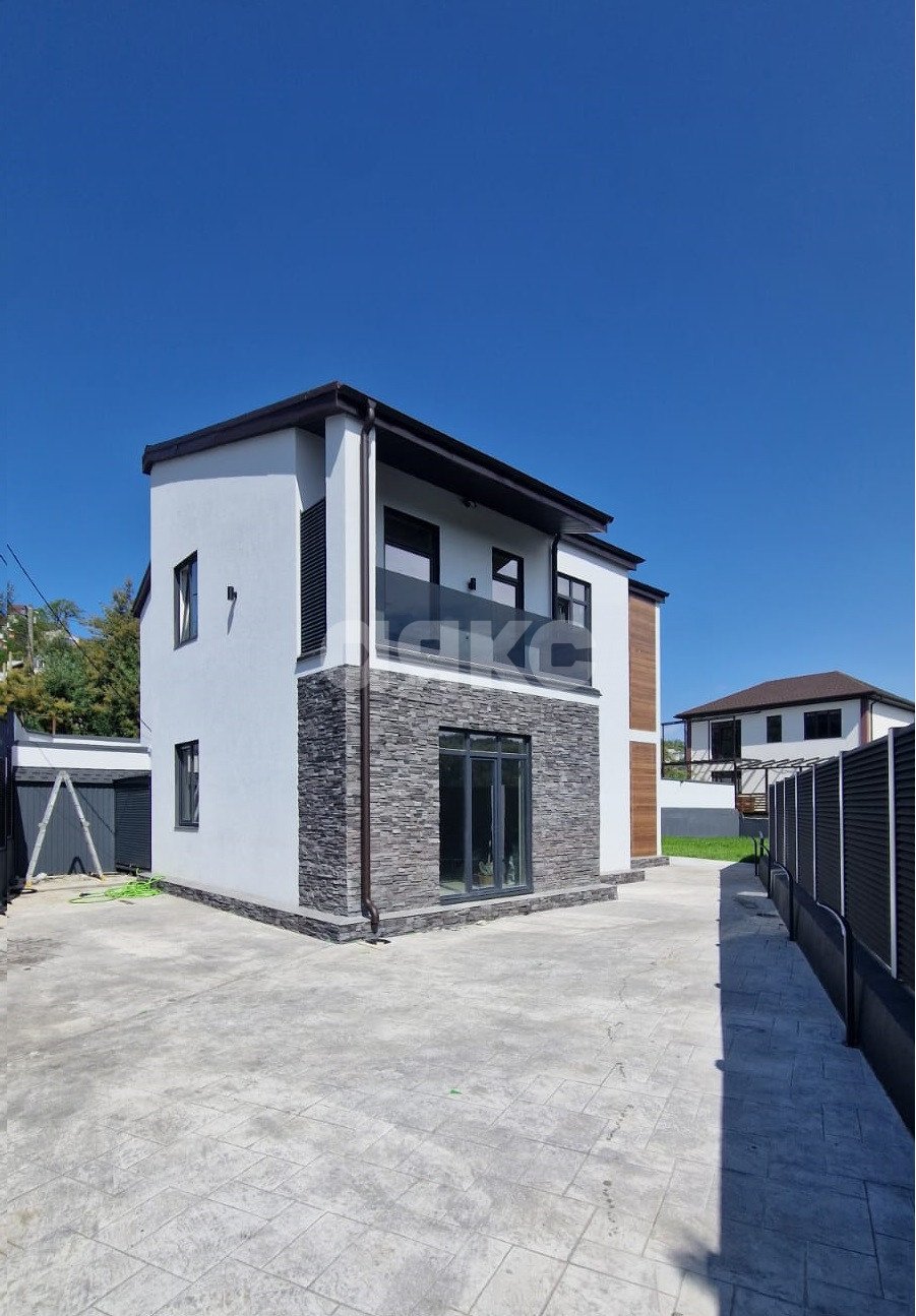 Фото №1: Дом 178 м² + 5.3 сот. - Высокое, р. Адлерский, ул. Сергиевская, 12Б