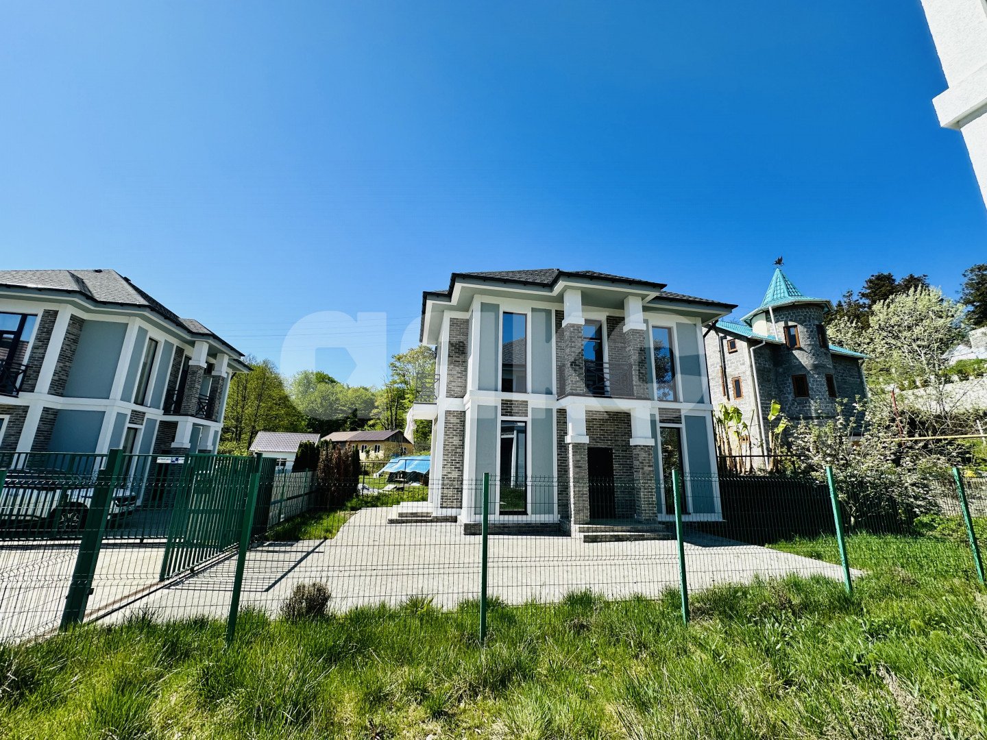 Фото №4: Дом 130 м² + 4 сот. - Дагомыс, р. Лазаревский, ул. Батумское шоссе, 38/2