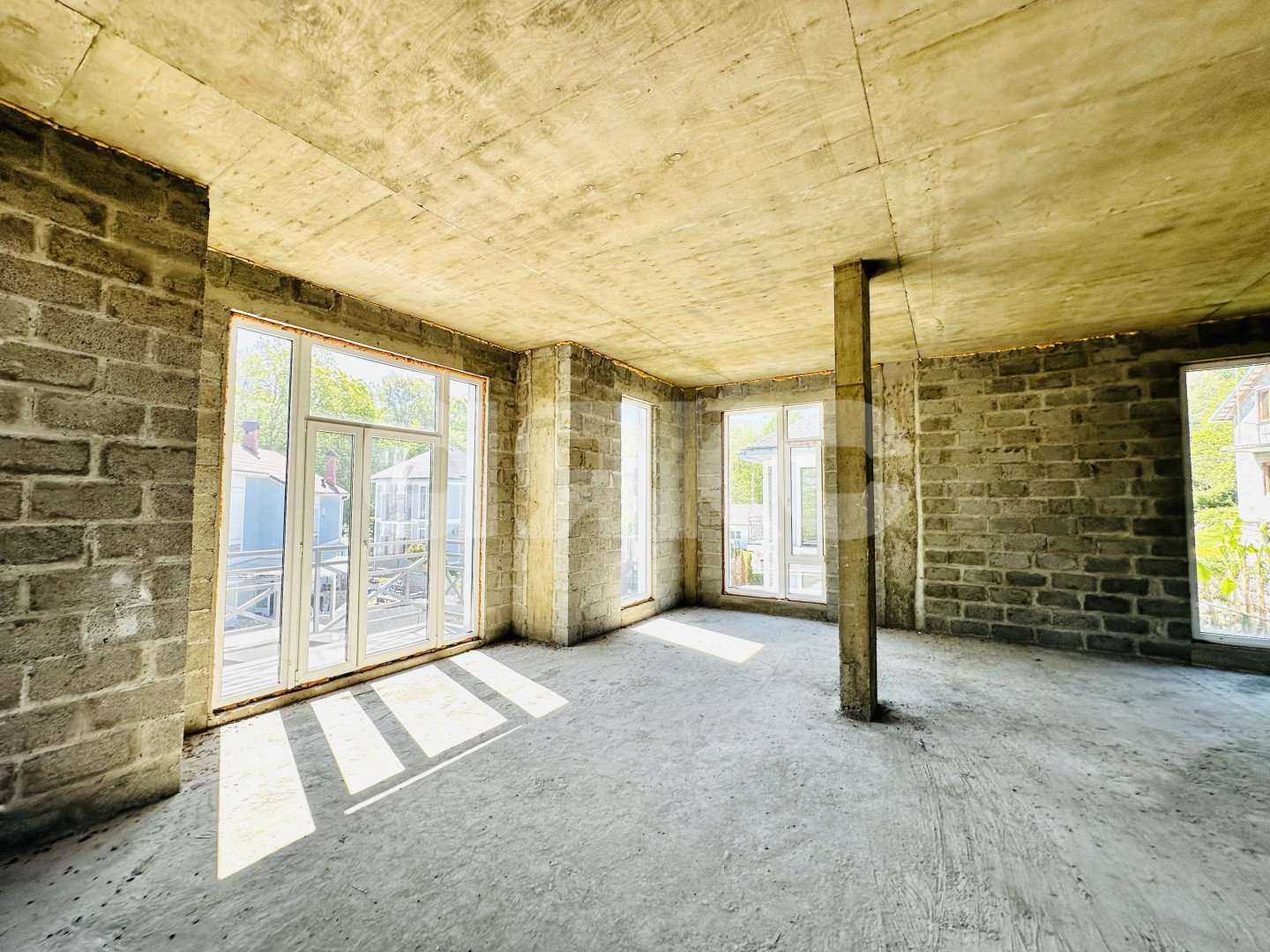 Фото №17: Дом 130 м² + 4 сот. - Дагомыс, р. Лазаревский, ул. Батумское шоссе, 38/2