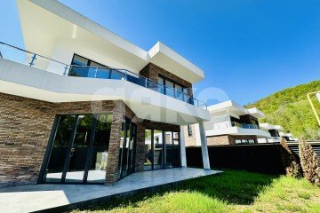 Фото №1: Дом 220 м² - Ордынка, р. Лазаревский, 