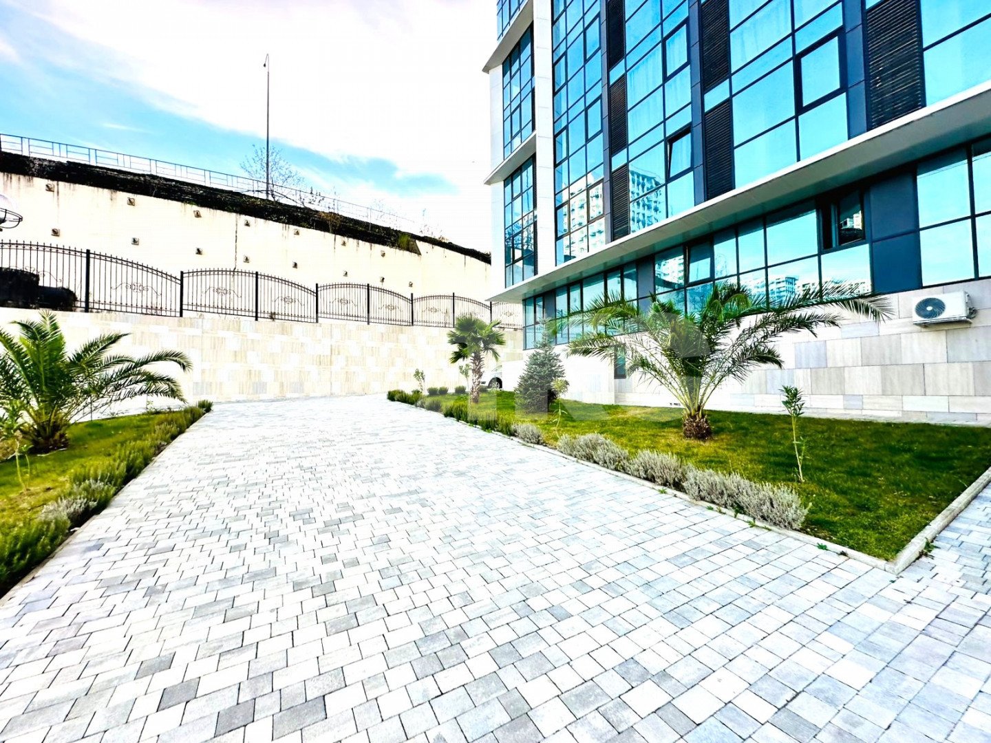 Фото №39: 1-комнатная квартира 38 м² - Сочи, Хостинский, мкр. Бытха, ул. Ясногорская, 16/8к1