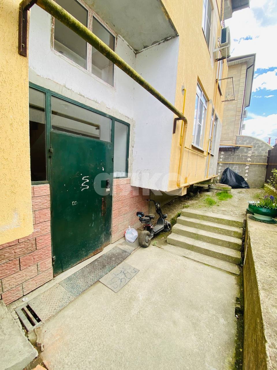 Фото №3: Коммерция 274 м² - Дагомыс, р. Лазаревский, ул. Армавирская, 164/9