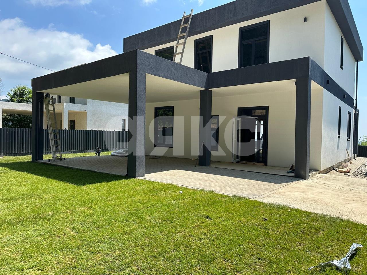 Фото №2: Дом 296 м² + 6 сот. - Верхнениколаевское, р. Адлерский