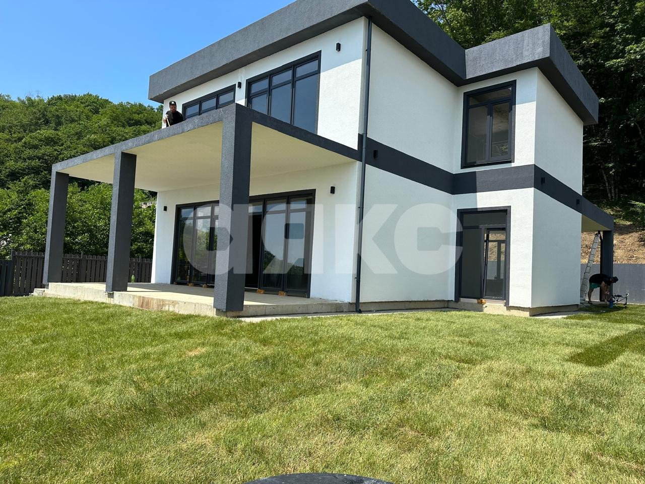 Фото №1: Дом 296 м² + 6 сот. - Верхнениколаевское, р. Адлерский