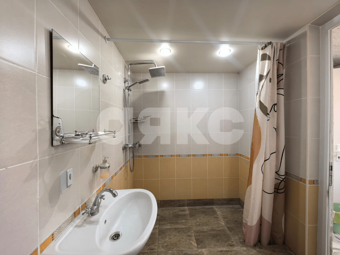 Фото №12: Дом 220 м² + 5 сот. - Сочи, Лазаревский, мкр. Нижняя Хобза, ул. Пожарского, 6