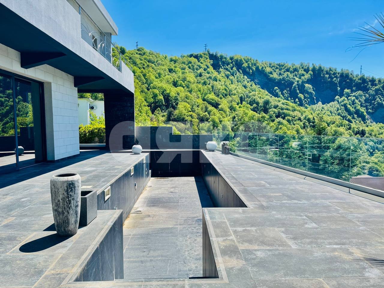 Фото №4: Дом 318 м² + 17.6 сот. - Хлебороб, Хостинский, ж/р Хоста, ул. Володарского, 33