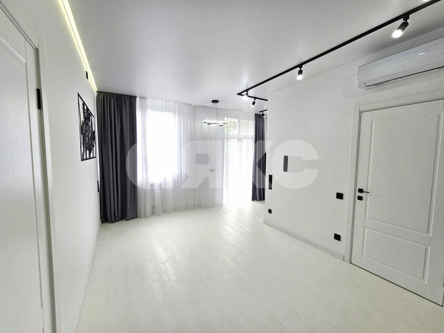 Фото №1: 1-комнатная квартира 46 м² - Сочи, Хостинский, мкр. Яна Фабрициуса, ул. Яна Фабрициуса, 2/23М